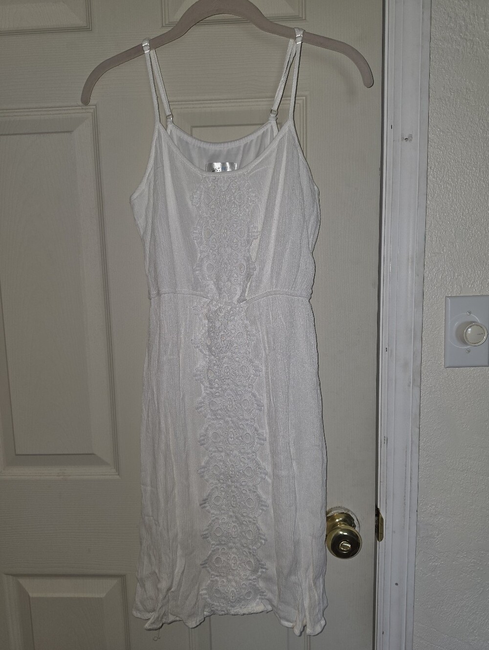 White Adjustable Spaghetti Strap Dress. Sz S